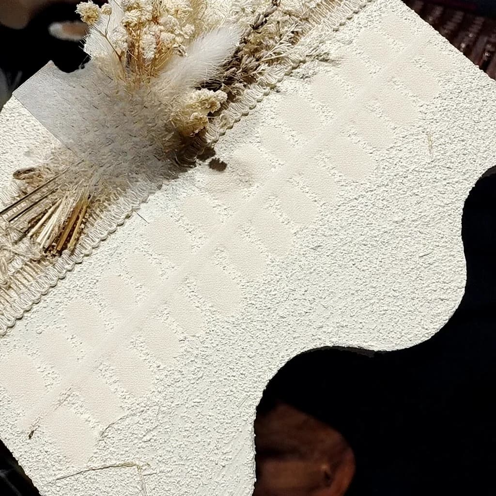 Unghie Finte Adesive Corte Occhio di Gatto con Cuori e Fuochi d'Artificio