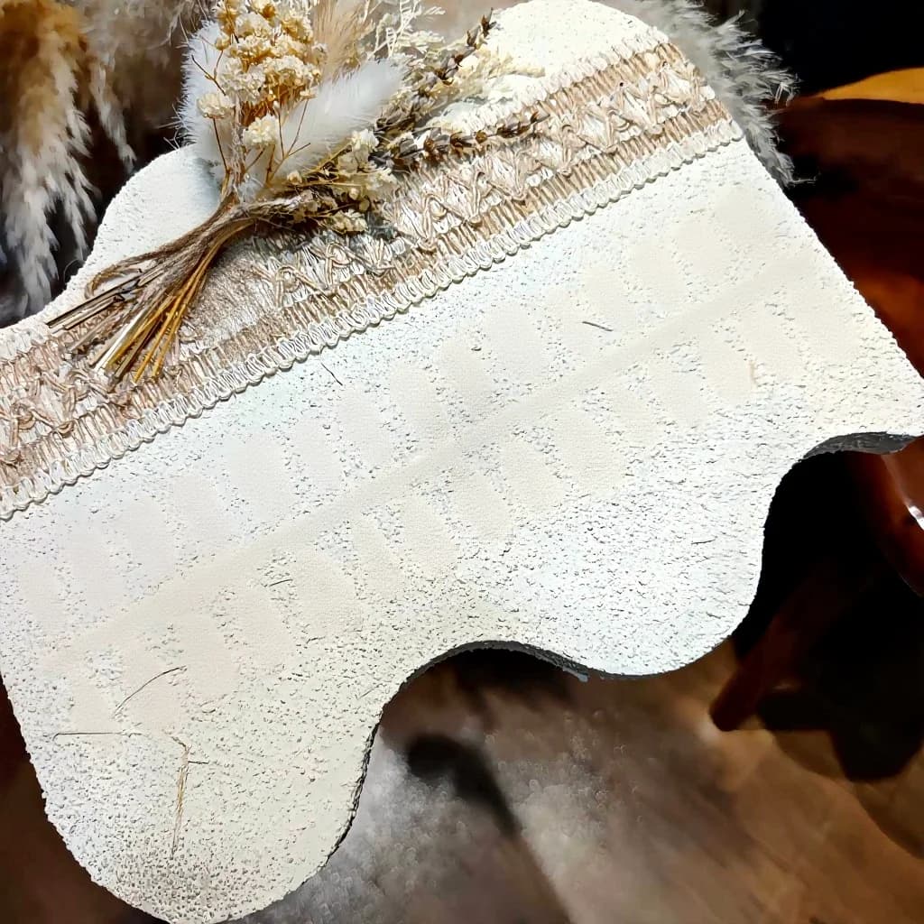 Unghie Finte Occhio di Gatto Floreali con Perle e Strass