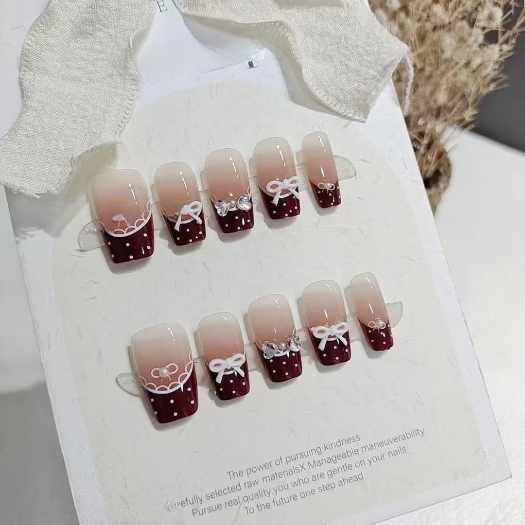 Unghie Finte con Design Tutù da Balletto, Fiocco Rosso e Pois