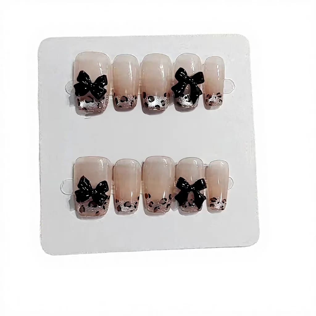 Unghie Finte Stampate Leopardo e Farfalla, Forma Coffin Corta, 10 Pezzi