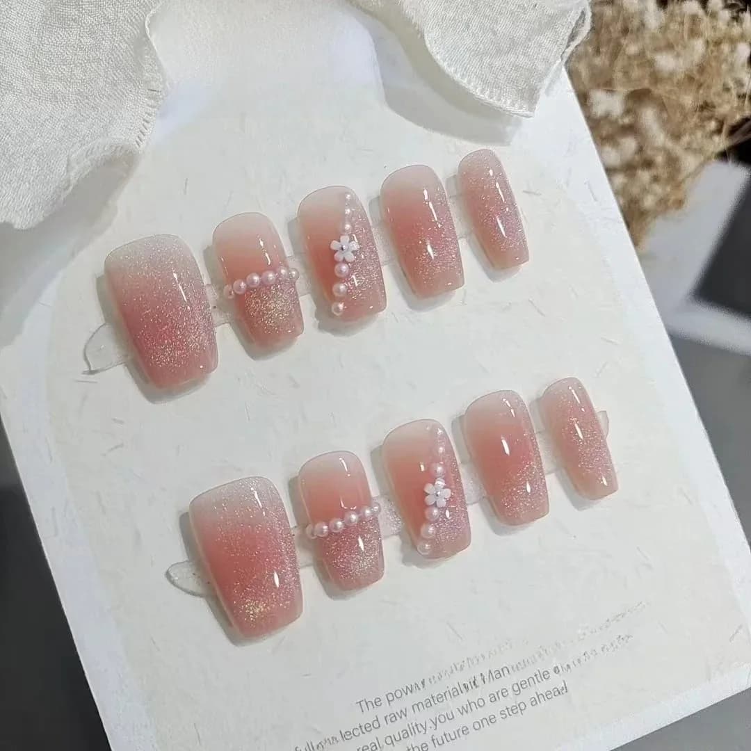Unghie Finte Corte a Trapezio con Cerchi Arcobaleno e Perle, 10 Pezzi