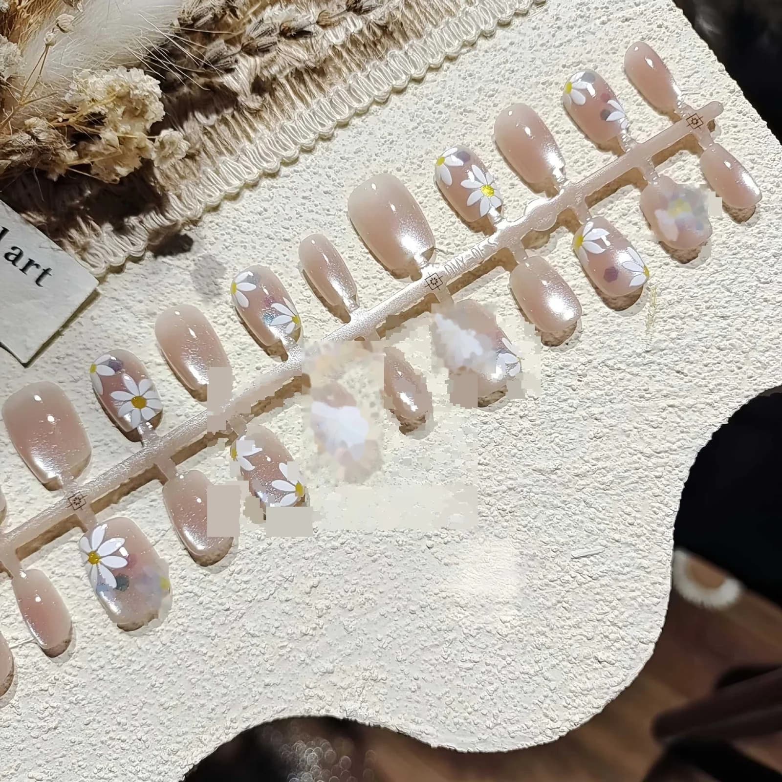 Unghie Finte Occhio di Gatto Margherita Rosa Forma Ballerina Corta