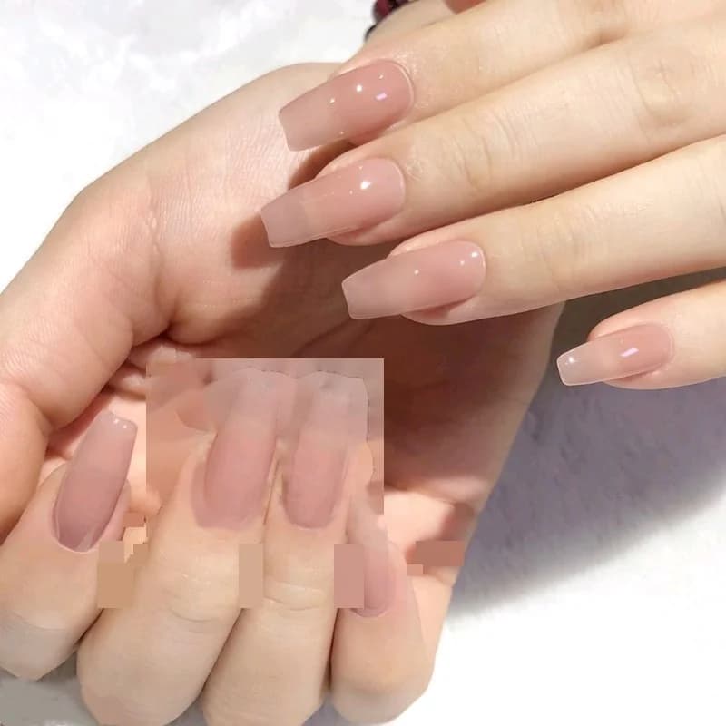 Unghie Finte Lunghe a Barella Nude Trasparenti Effetto Jelly