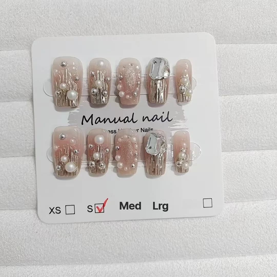 Unghie Finte con Strass Oro e Perle, Punta Quadrata Corta con Glitter
