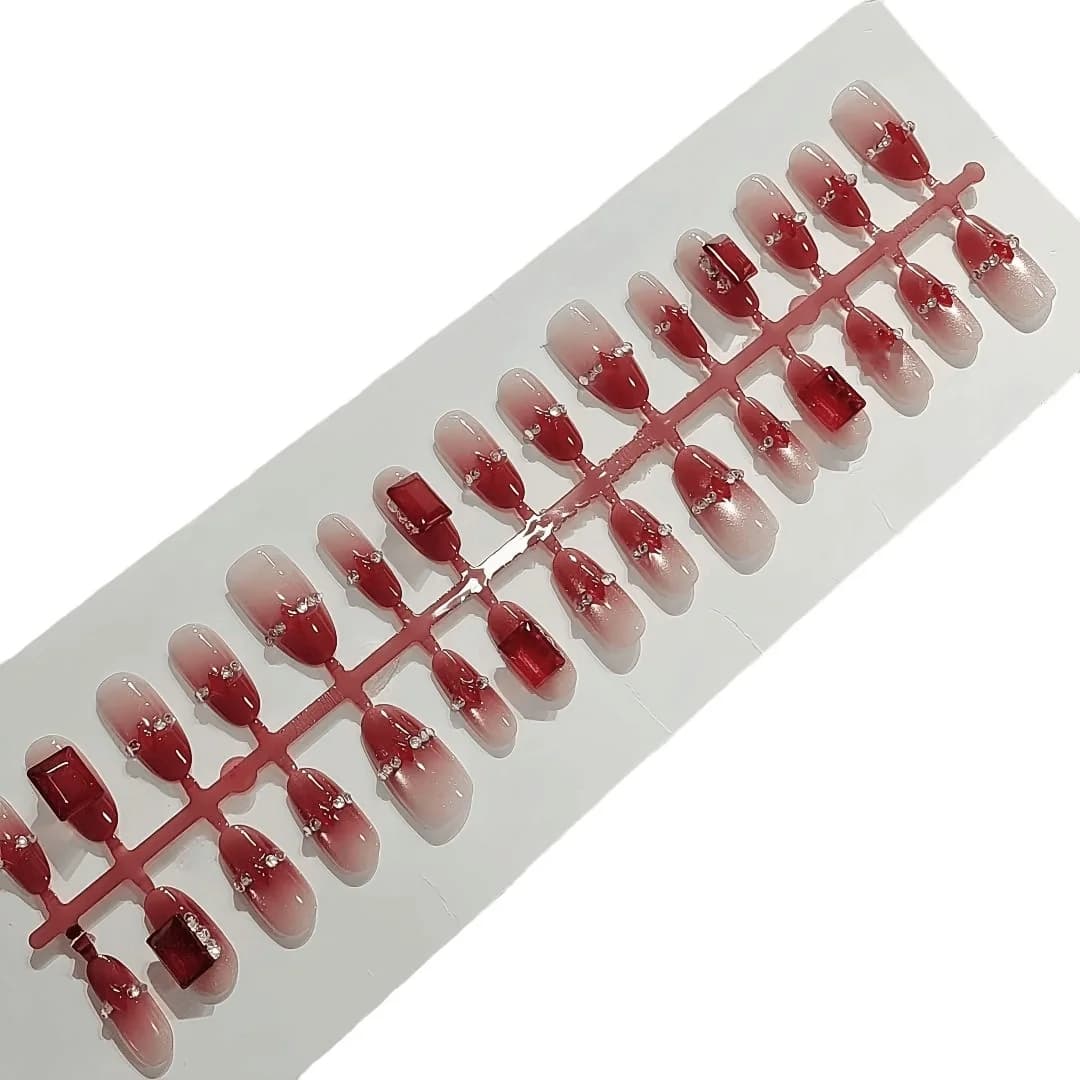 Unghie Finte Adesive Rosse Cat Eye con Strass, Ovali Medie, 30 Pezzi
