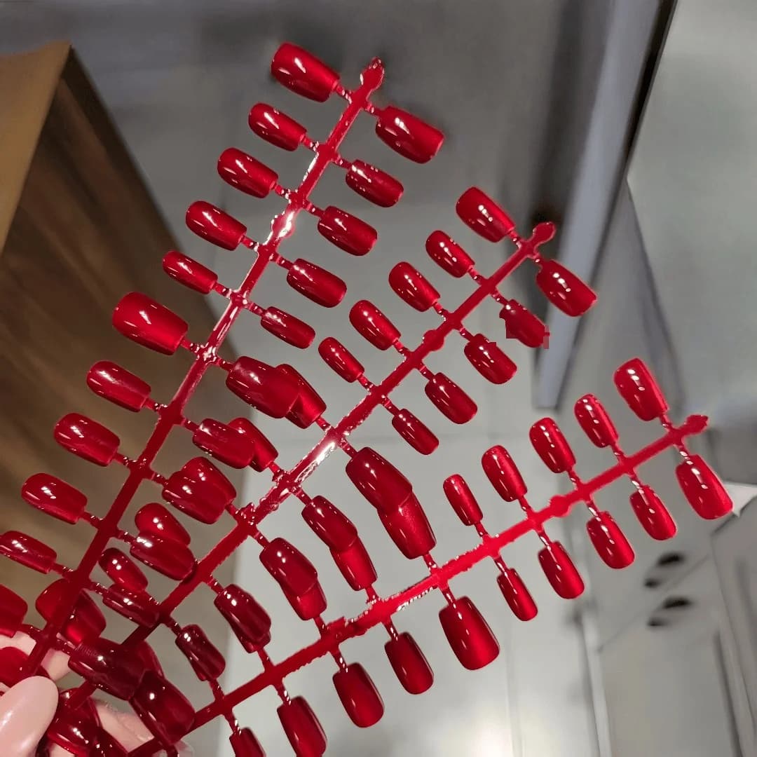 Unghie Finte Adesive Corte Rosse Scintillanti Effetto Occhio di Gatto